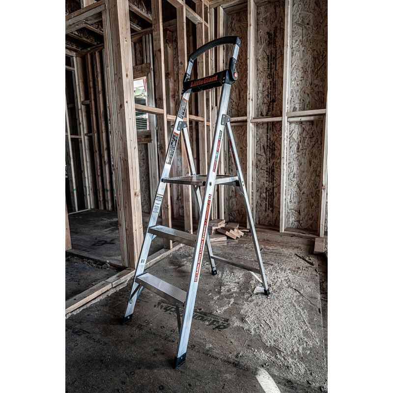 Xtra-Lite Plus Aluminum Stepladder